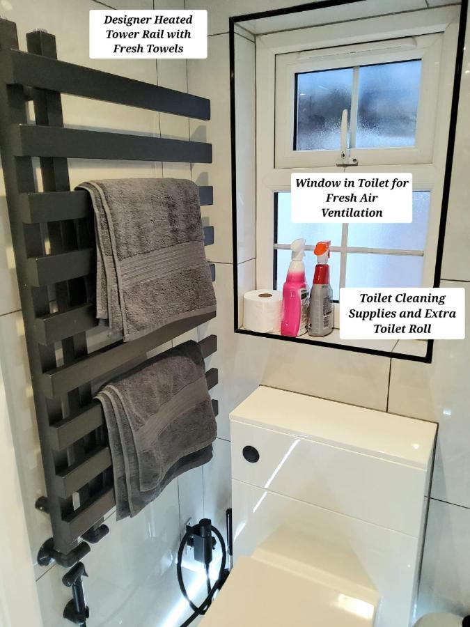Air Conditioned Modern Double Bed Room With Private Attached Bathroom - Free Parking - Near London Heathrow Airport & Southall Broadway エクステリア 写真