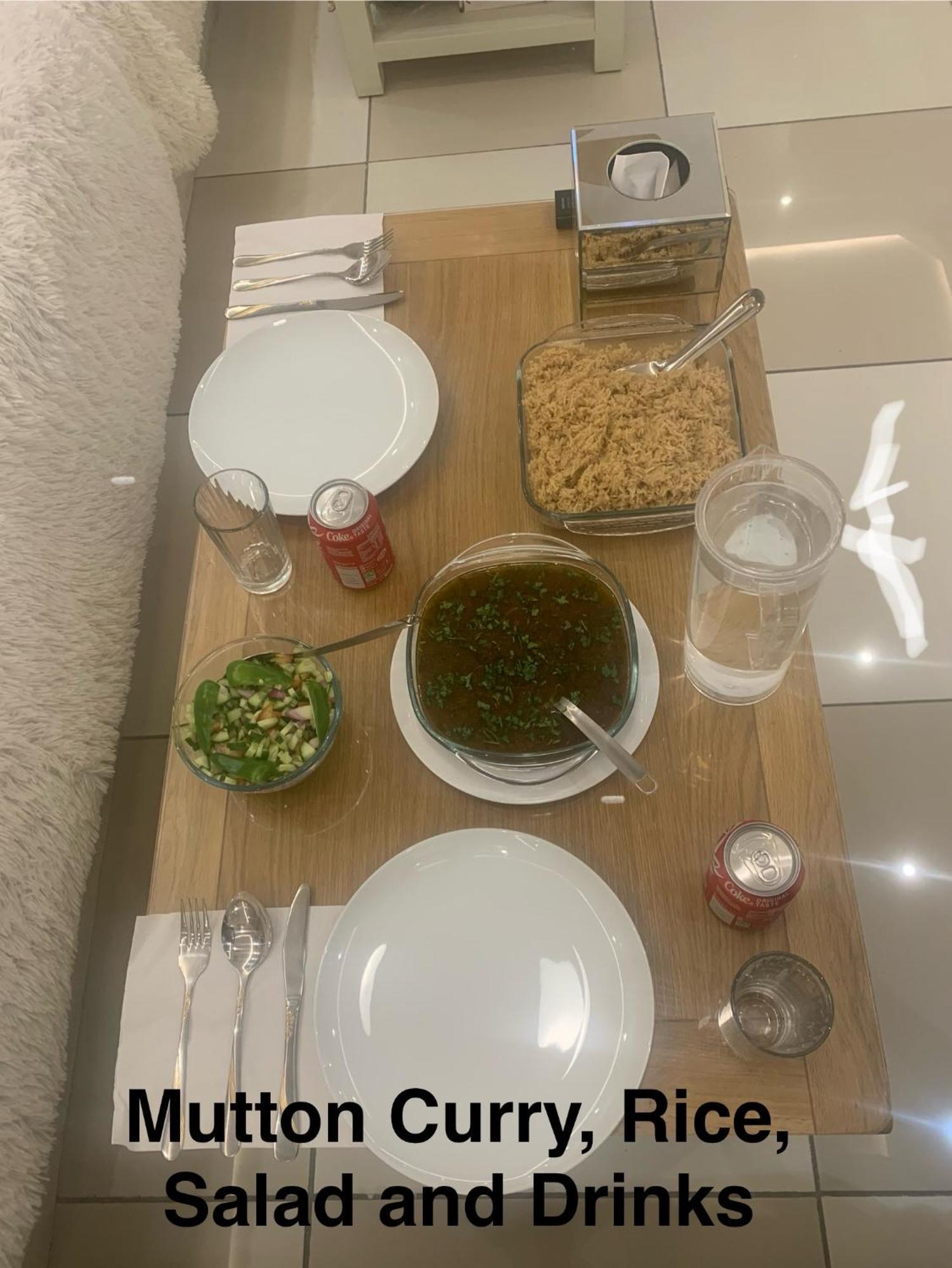 Air Conditioned Modern Double Bed Room With Private Attached Bathroom - Free Parking - Near London Heathrow Airport & Southall Broadway エクステリア 写真