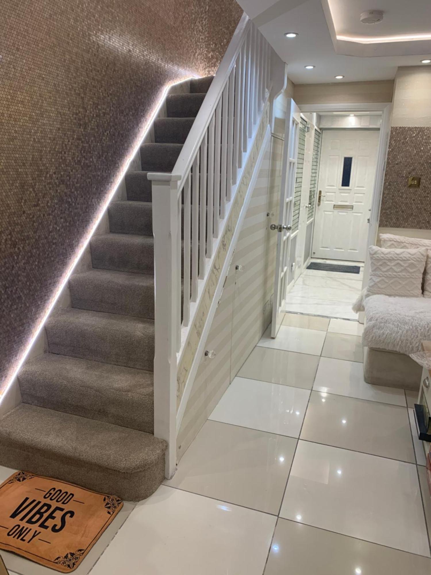 Air Conditioned Modern Double Bed Room With Private Attached Bathroom - Free Parking - Near London Heathrow Airport & Southall Broadway エクステリア 写真